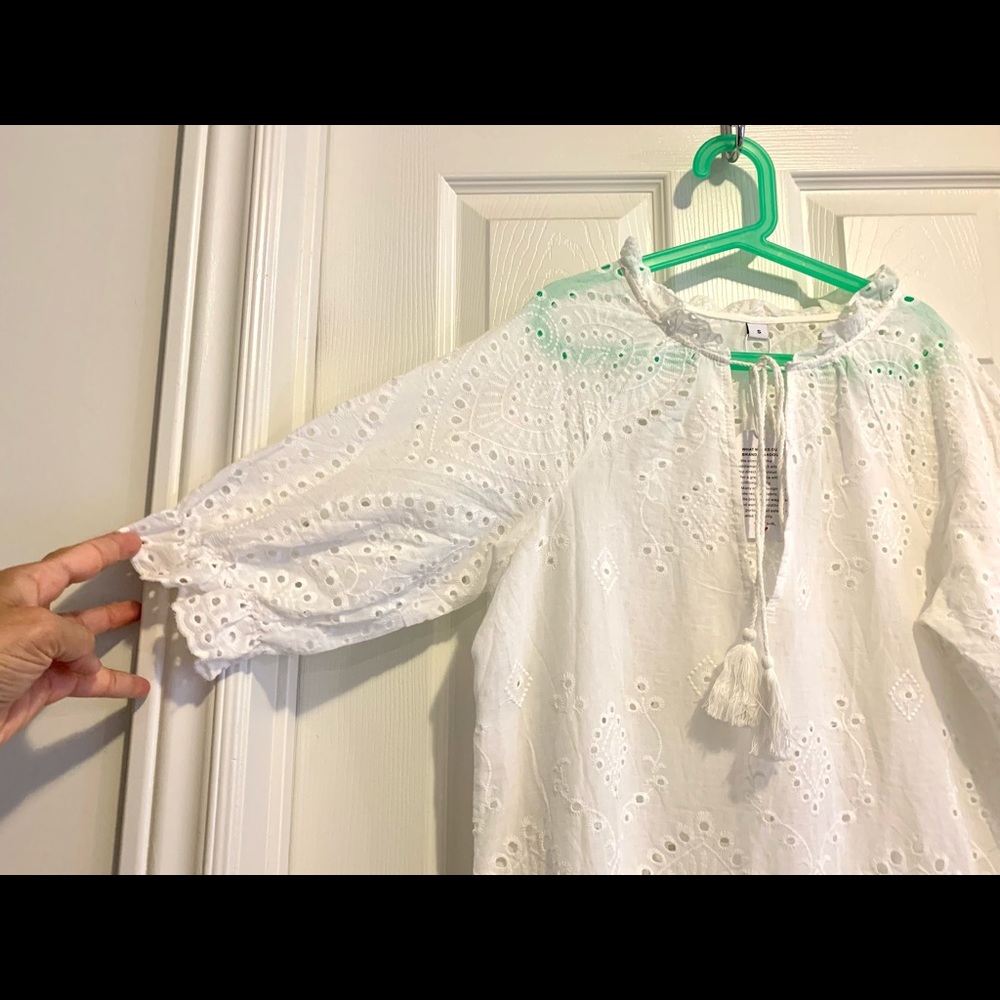 **NEW**White cotton eyelet dress (S)